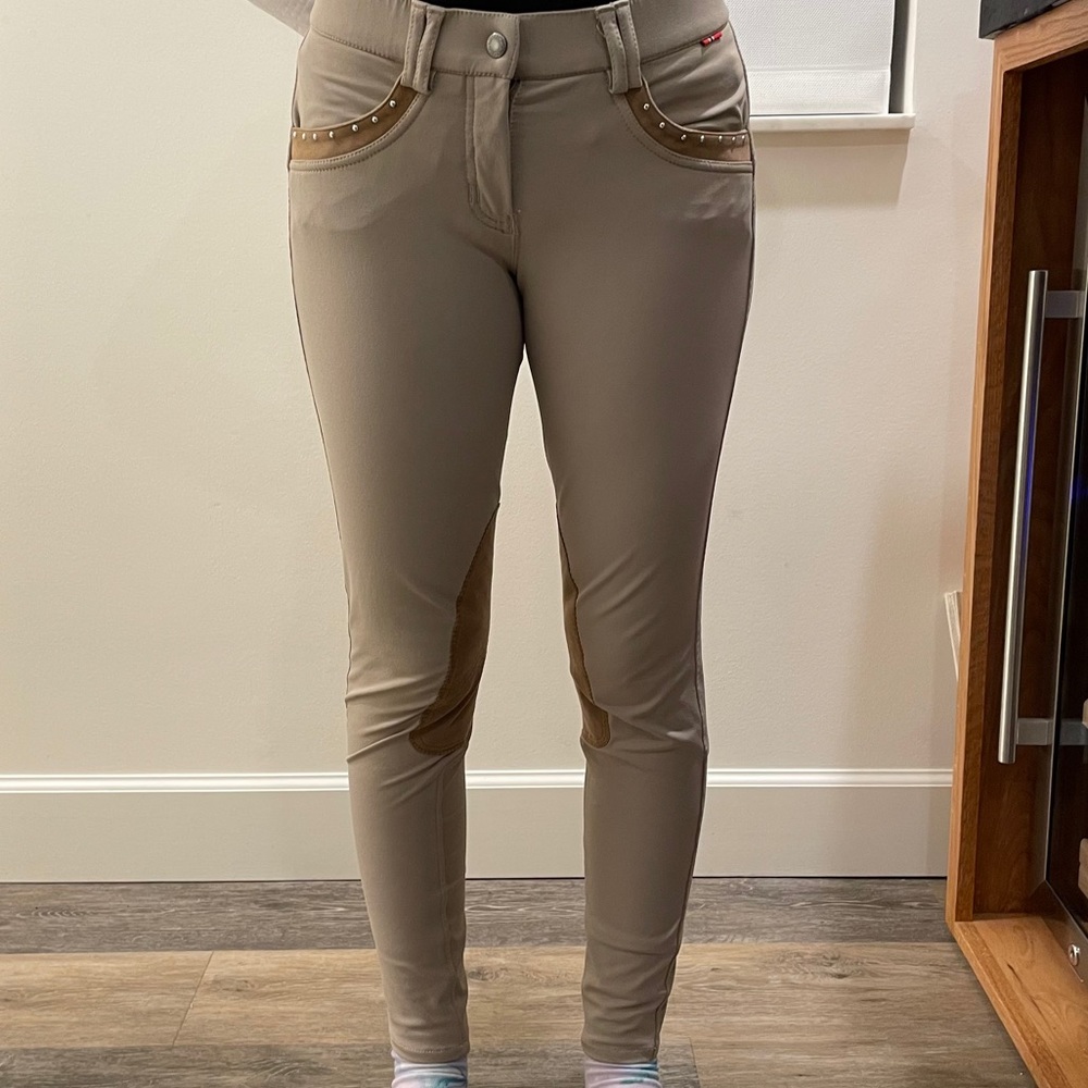 B Vertigo Tan Studded Knee Patch Show Breeches 24